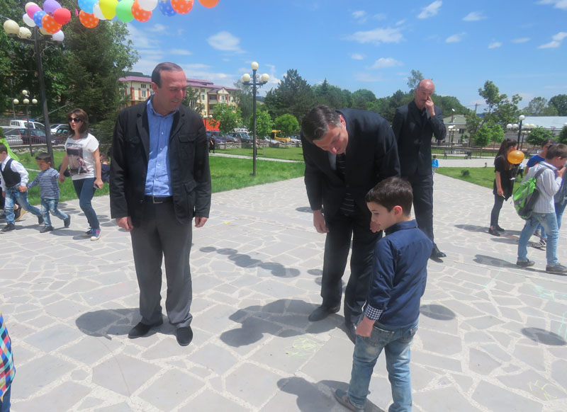 1 ივნისს ბავშვთა დაცვის საერთაშორისო დღე დმანისის მუნიციპალიტეტში საზეიმოდ აღინიშნა
