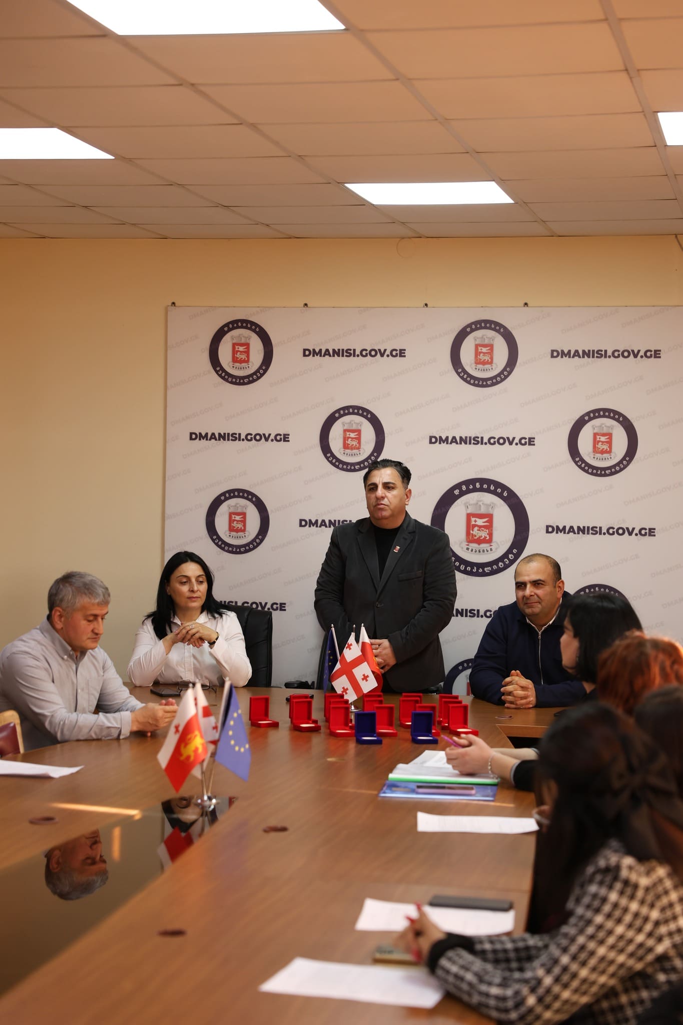 დმანისში ოქროსა და ვერცხლის მედალოსნები დააჯილდოვეს