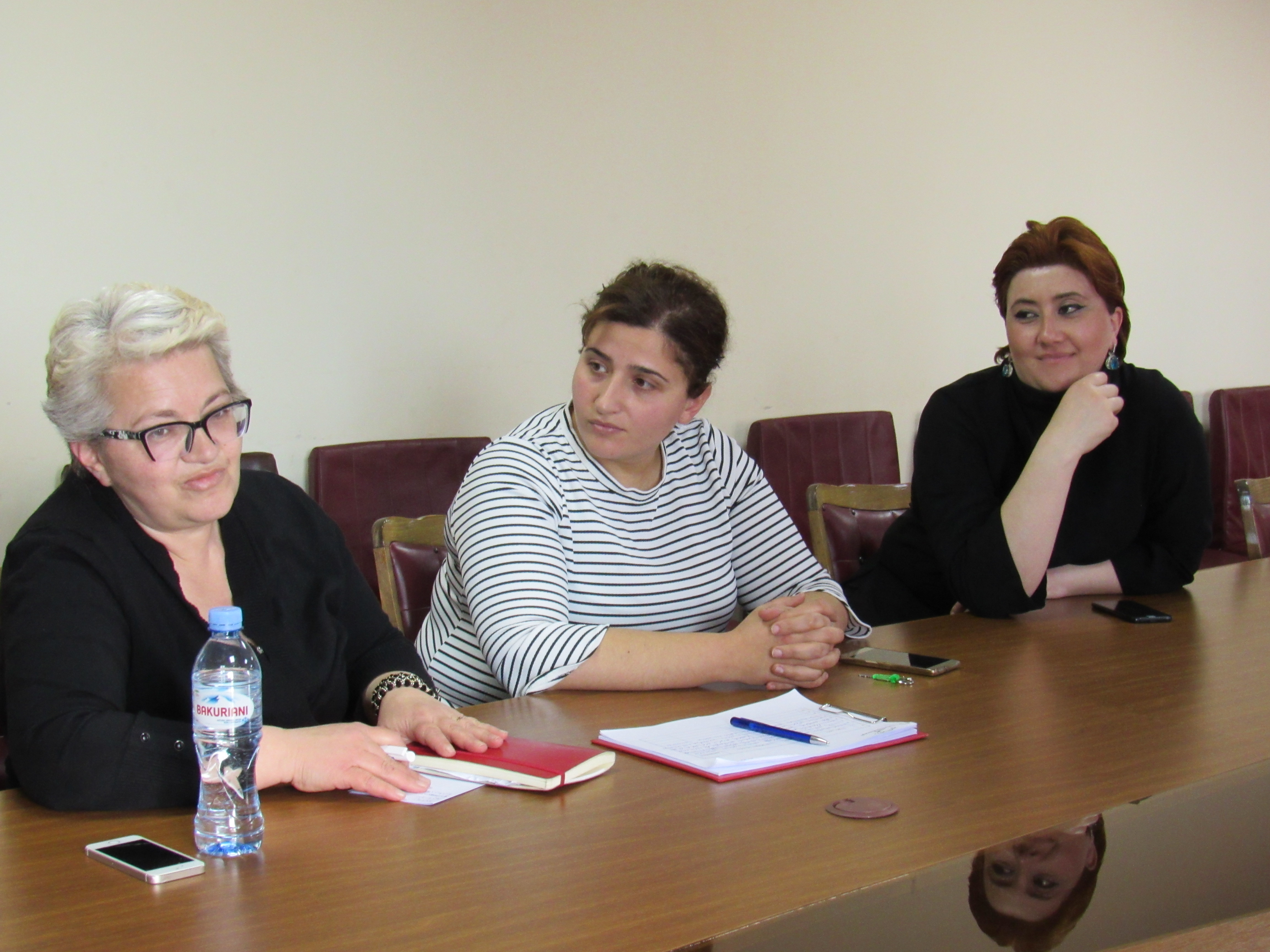 არასამთავრობო ორგანიზაცია „ქალები სამართლიანობისთვის“ წარმოამდგენლებმა სამუშაო შეხვედრა გამართეს