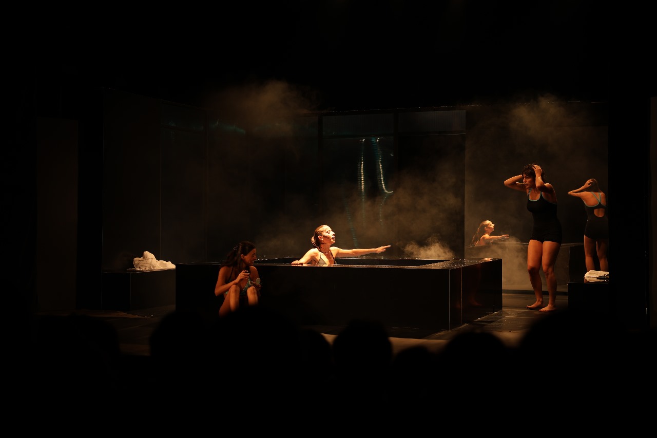 კობა მურადაშვილი, თეატრისა და კინოს უნივერსიტეტის სტუდენტებისა და დმანისის თეატრის ერთობლივი სპექტაკლის - „სავანის“ პრემიერას დაესწრო