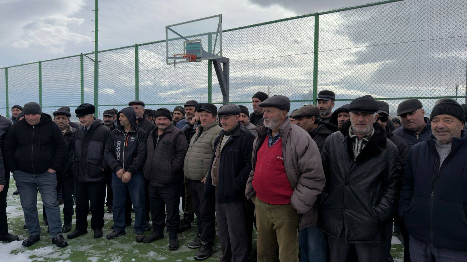 2 თებერვლიდან დმანისის მუნიციპალიტეტის მერი, კობა მურადაშვილი და საკრებულოს თავმჯდომარე პაატა ყულიაშვილი მოადგილეებთან, საკრებულოს წევრებთან და მერის წარმომადგენლებთან ერთად თითოეულ სოფელში, ადგილობრივი თემისთვის პრიორიტეტულ საპროექტო წინადადებებს მოსახლე